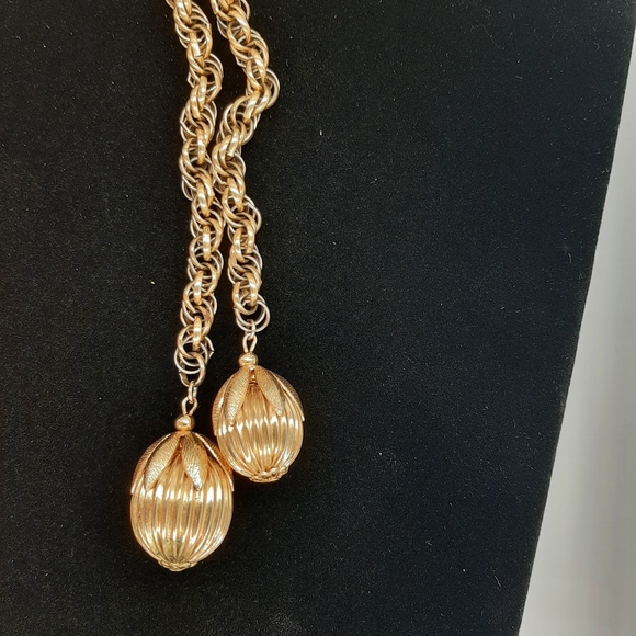 Chunky gold link necklace - Picture 3 of 3